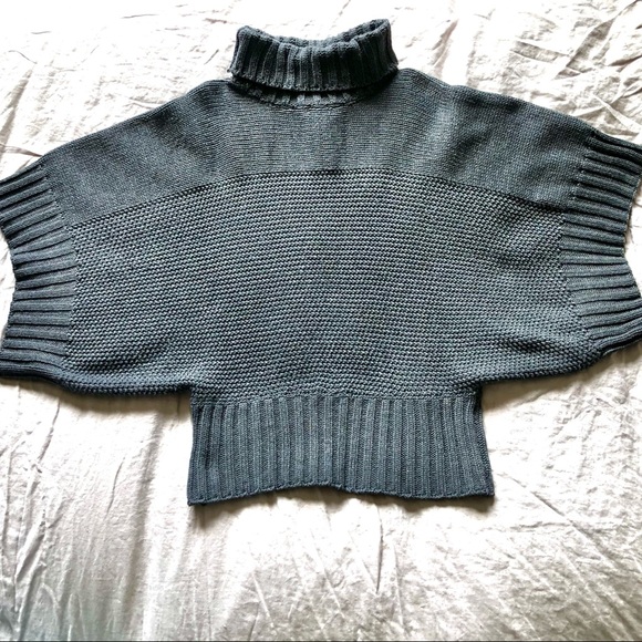 Grey oversized funnel turtleneck - Picture 2 of 5